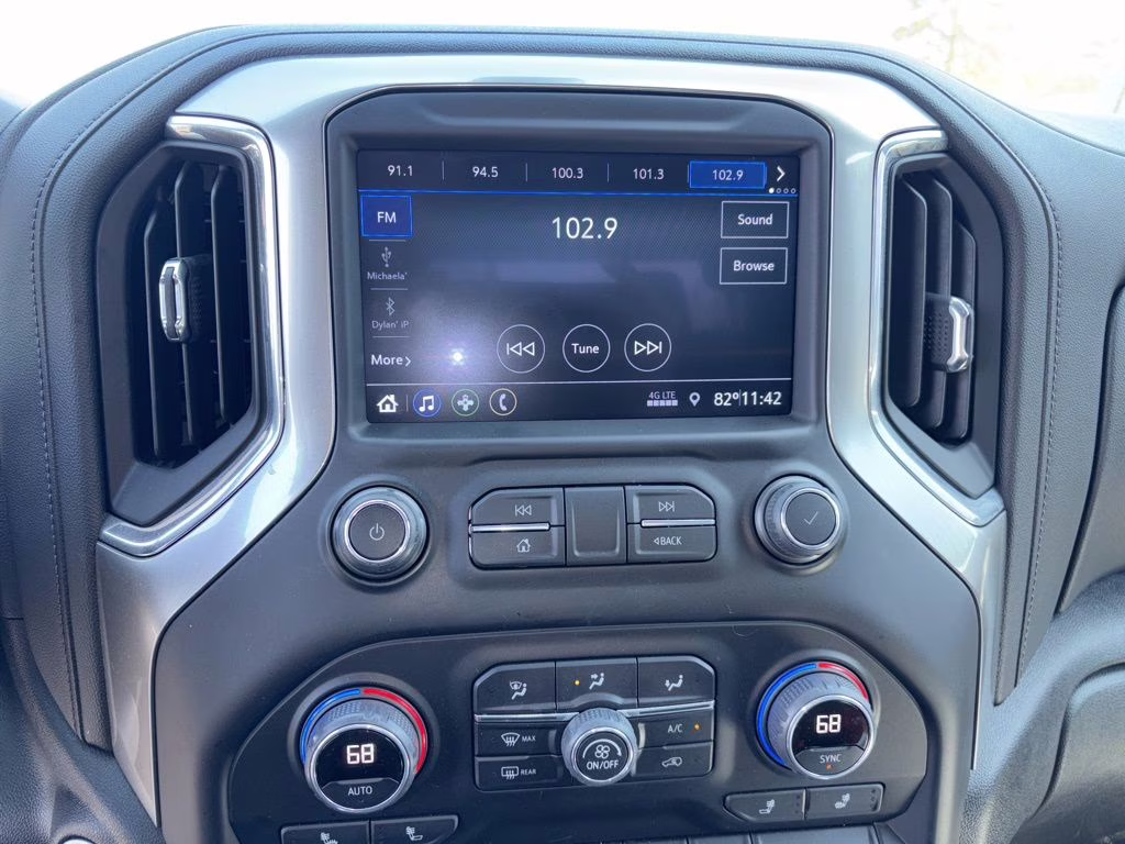 2022 Northsky Blue Metallic Chevrolet Silverado RST 4X4 Truck