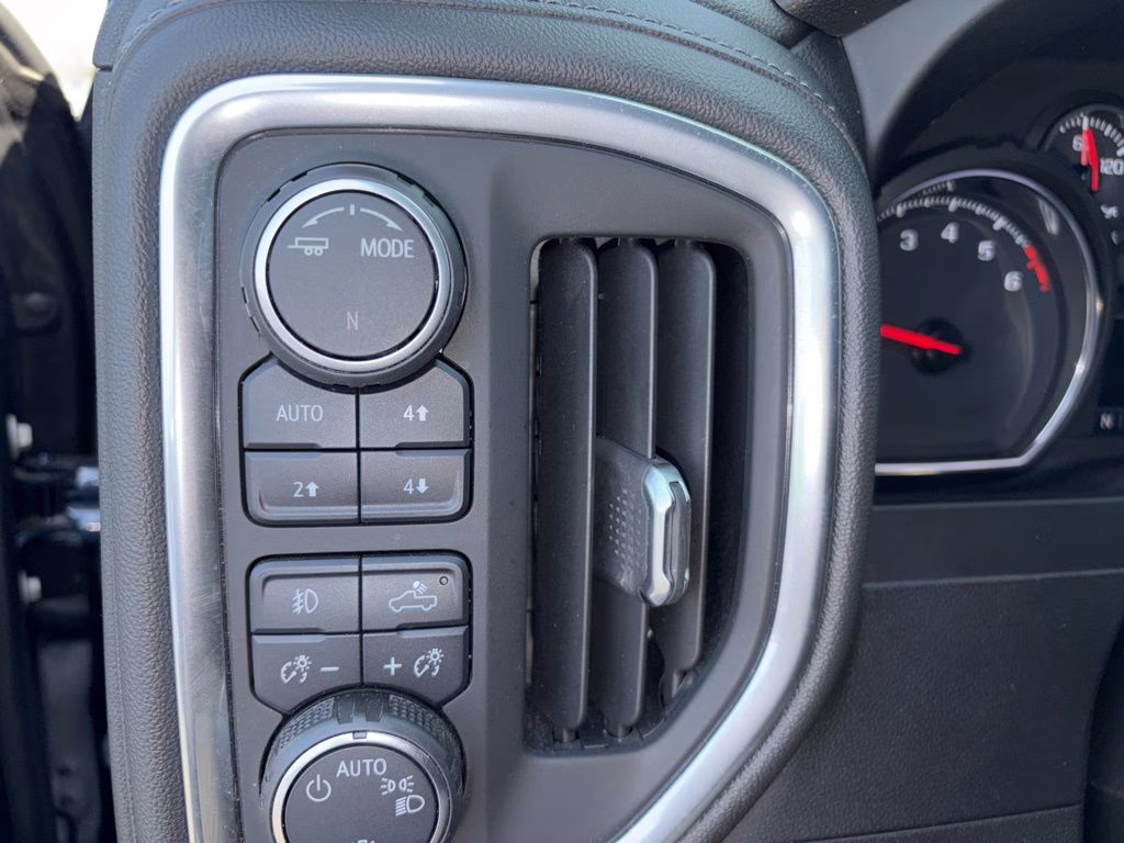 2022 Northsky Blue Metallic Chevrolet Silverado RST 4X4 Truck