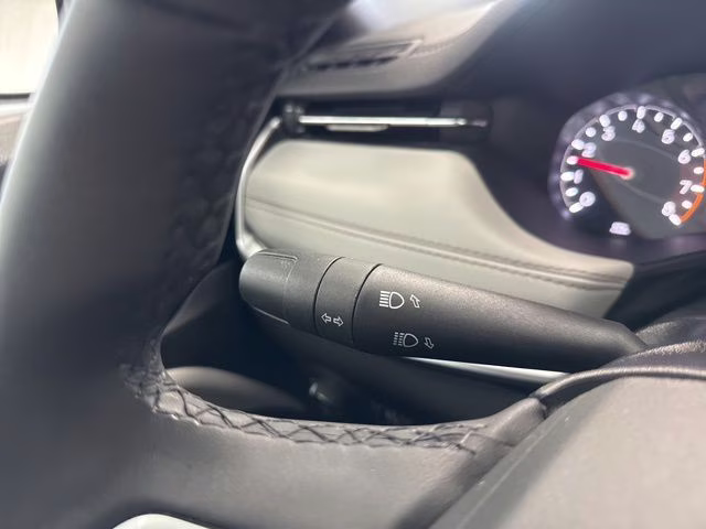 2025 Bright White Clearcoat Jeep Compass Limited 4X4 SUV