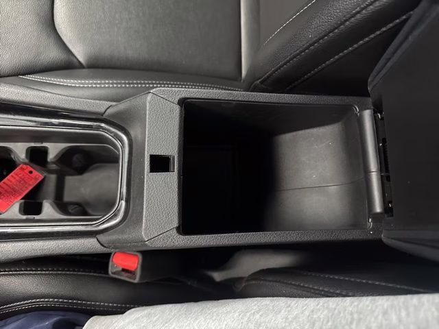 2025 Bright White Clearcoat Jeep Compass Limited 4X4 SUV