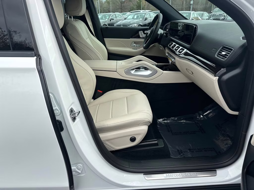 2026 135/885white Mercedes-Benz GLE GLE 450 AWD SUV