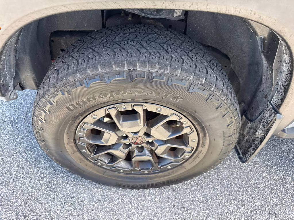 2023 Boulder Gray Pearl Nissan Frontier PRO-4X 4X4 Truck