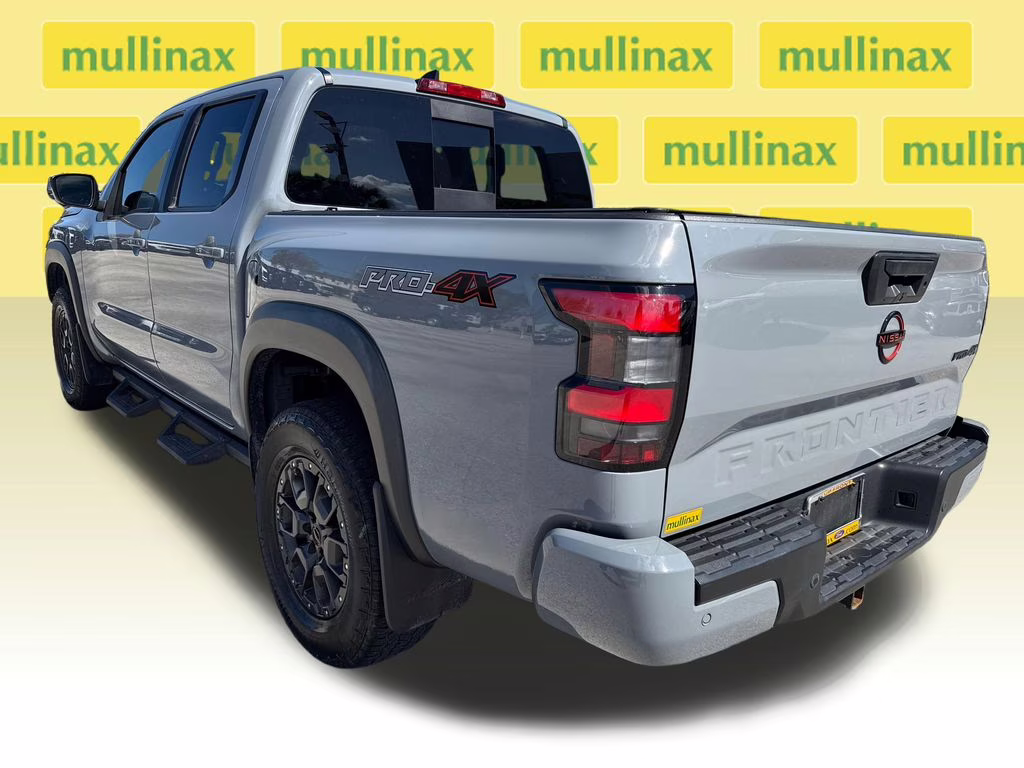 2023 Boulder Gray Pearl Nissan Frontier PRO-4X 4X4 Truck