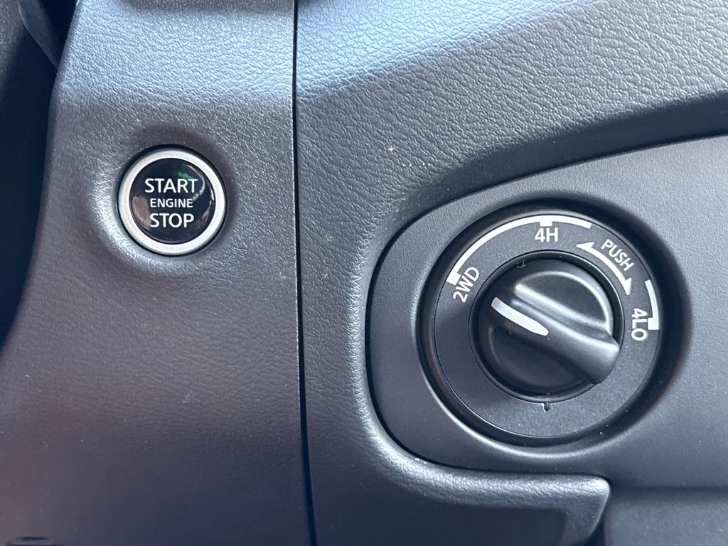 2023 Boulder Gray Pearl Nissan Frontier PRO-4X 4X4 Truck