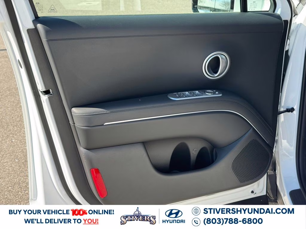 2026 Creamy White Pearl Hyundai Palisade SE FWD SUV