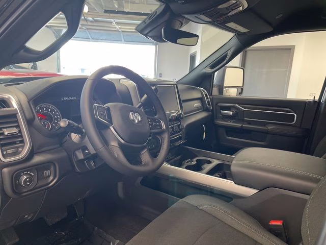 2026 Diamond Black Crystal Pearlcoat Ram 2500 Big Horn 4X4 Truck