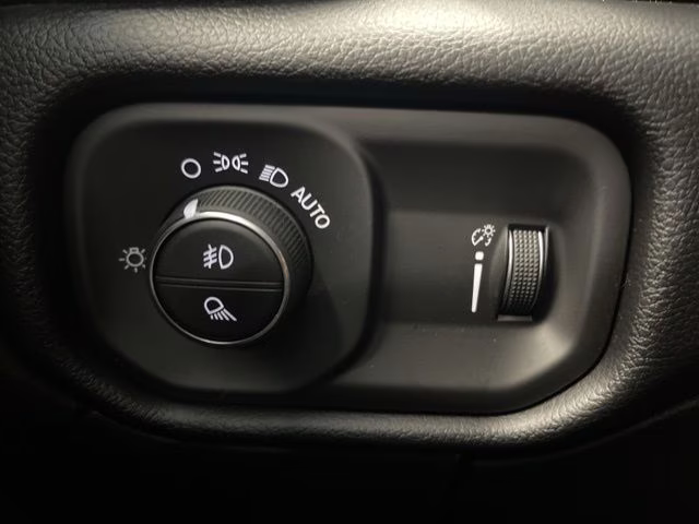 2026 Diamond Black Crystal Pearlcoat Ram 2500 Big Horn 4X4 Truck