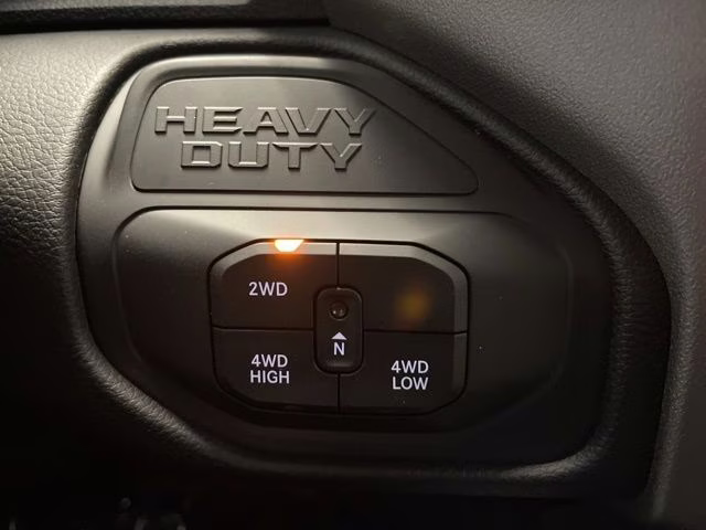 2026 Diamond Black Crystal Pearlcoat Ram 2500 Big Horn 4X4 Truck