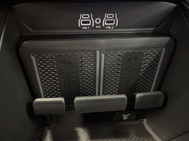 2026 Diamond Black Crystal Pearlcoat Ram 2500 Big Horn 4X4 Truck