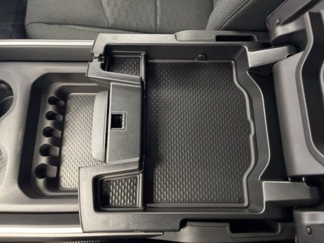 2026 Diamond Black Crystal Pearlcoat Ram 2500 Big Horn 4X4 Truck