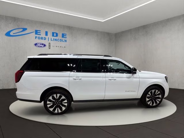2026 Star White Metallic Tri-Coat Ford Expedition Max Platinum 4X4 SUV