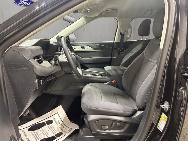 2026 Agate Black Metallic Ford Explorer Active 4X4 SUV