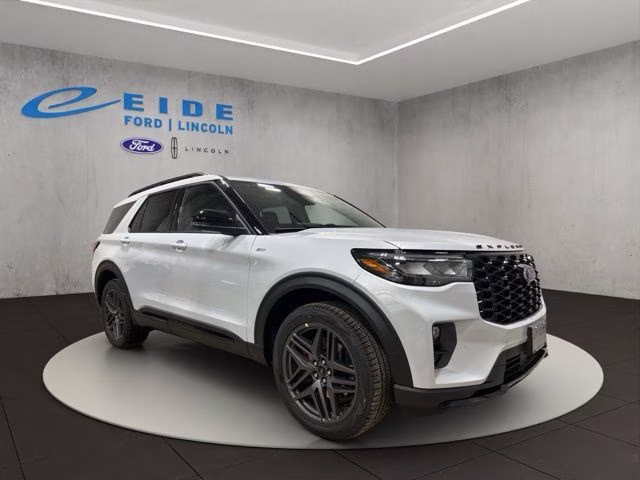 2026 Space White Metallic Ford Explorer ST-Line 4X4 SUV