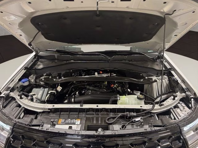 2026 Space White Metallic Ford Explorer ST-Line 4X4 SUV
