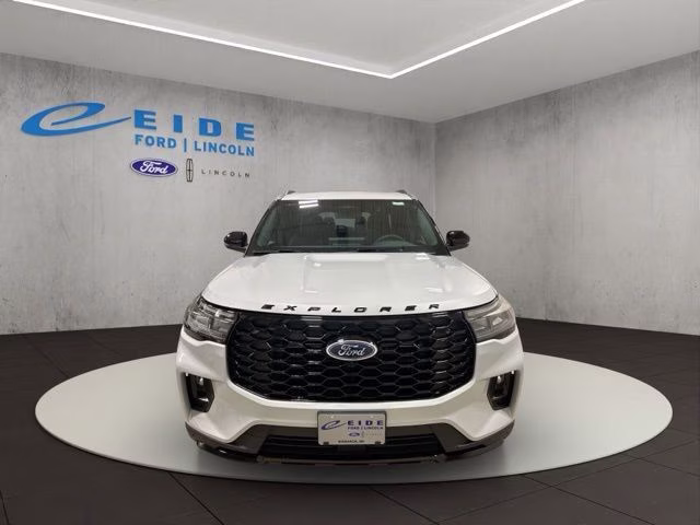 2026 Space White Metallic Ford Explorer ST-Line 4X4 SUV