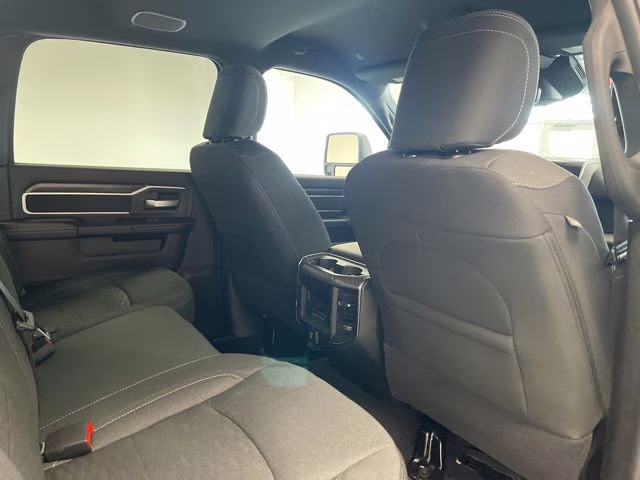 2026 Diamond Black Crystal Pearlcoat Ram 2500 Big Horn 4X4 Truck