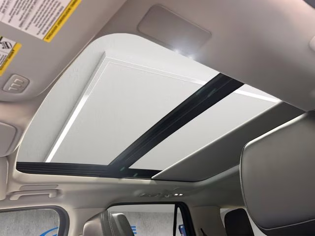 2026 Star White Metallic Tri-Coat Ford Expedition Max Platinum 4X4 SUV