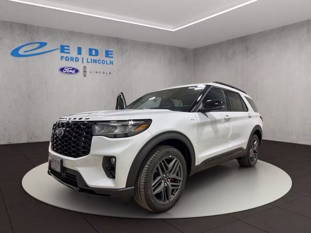 2026 Space White Metallic Ford Explorer ST-Line 4X4 SUV
