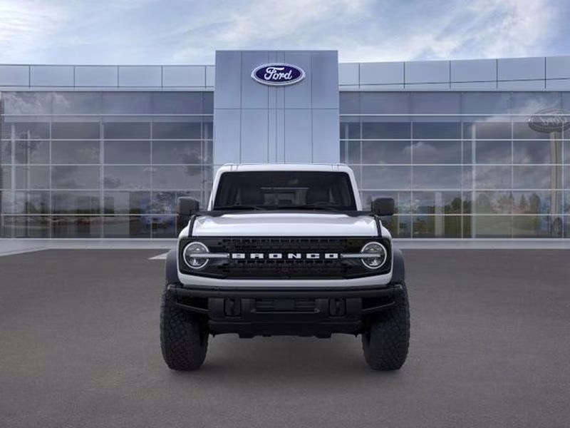 2026 Oxford White Ford Bronco Badlands 4X4 SUV