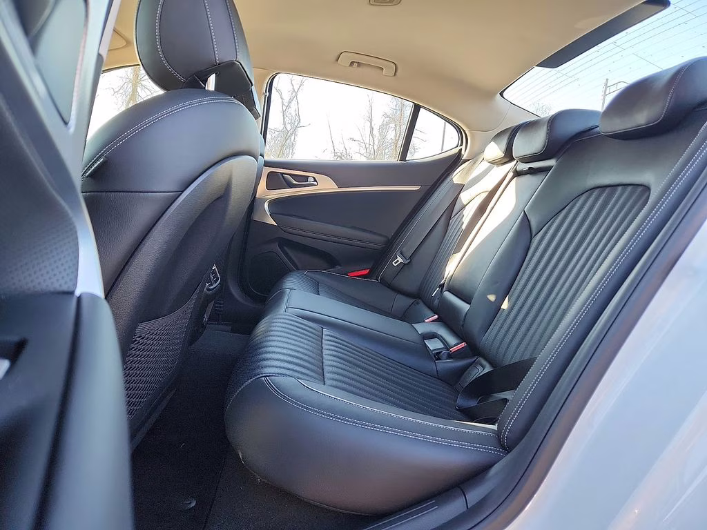 2022 Uyuni White Genesis G70 3.3T AWD Sedan