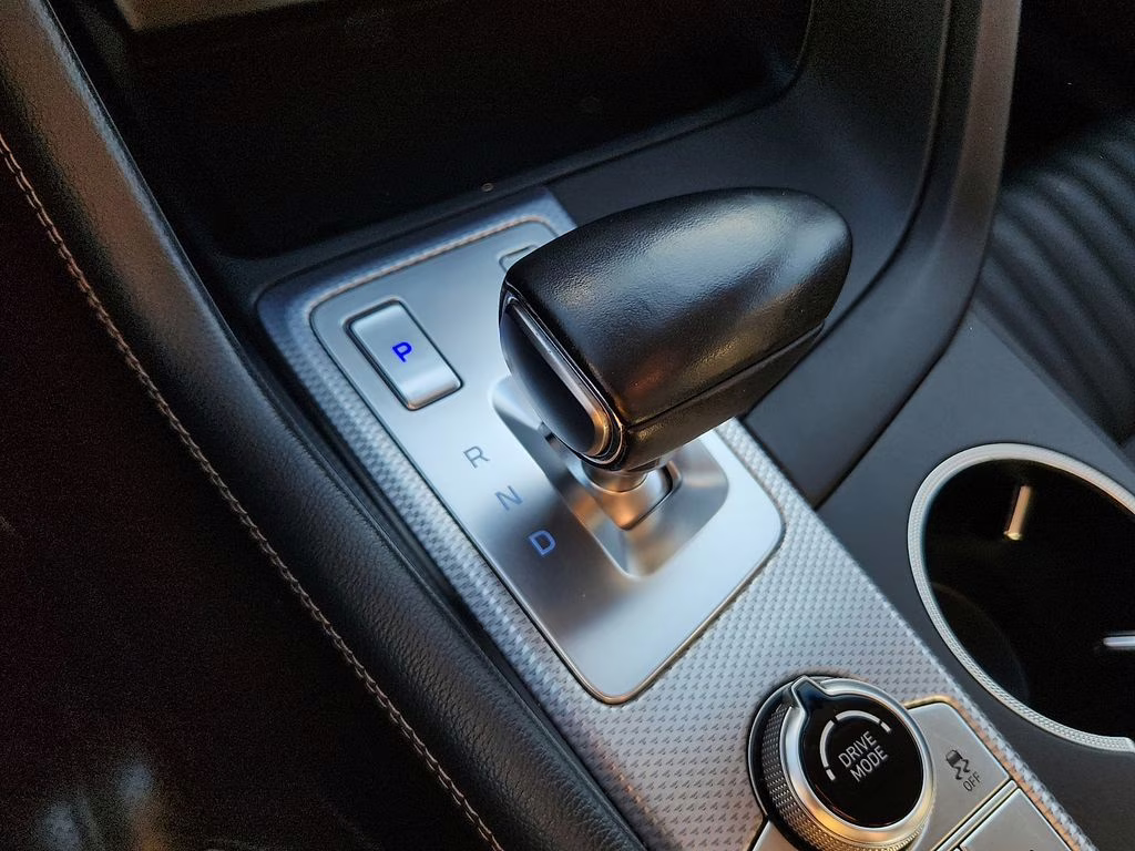 2022 Uyuni White Genesis G70 3.3T AWD Sedan