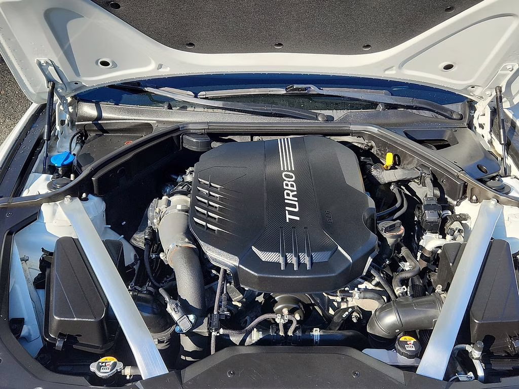 2022 Uyuni White Genesis G70 3.3T AWD Sedan