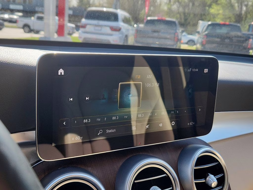 2021 Polar White Mercedes-Benz GLC GLC 300 AWD SUV