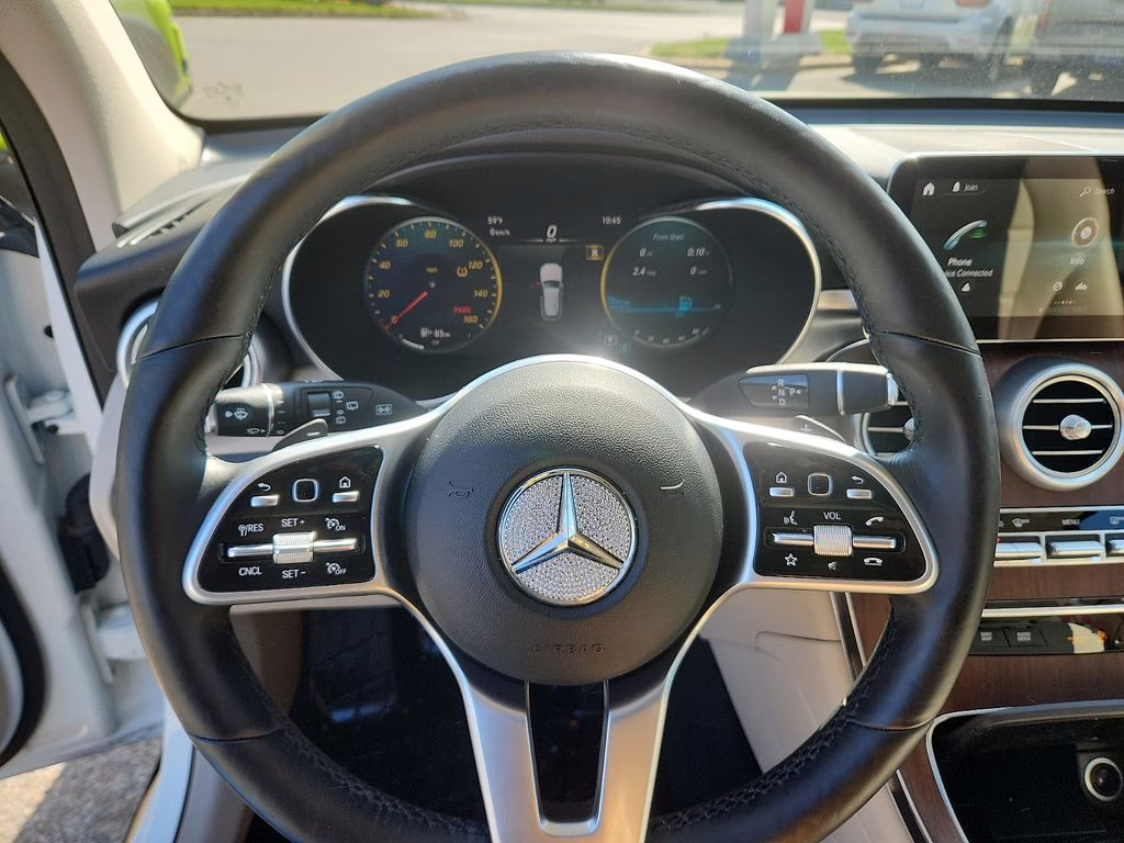 2021 Polar White Mercedes-Benz GLC GLC 300 AWD SUV
