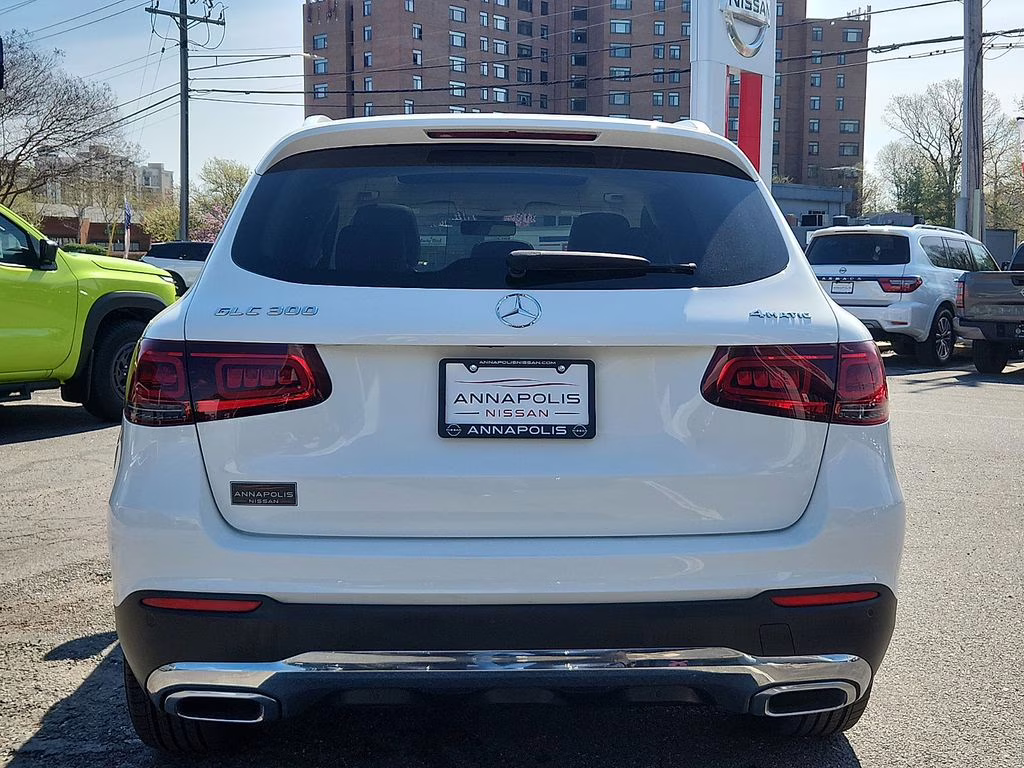 2021 Polar White Mercedes-Benz GLC GLC 300 AWD SUV