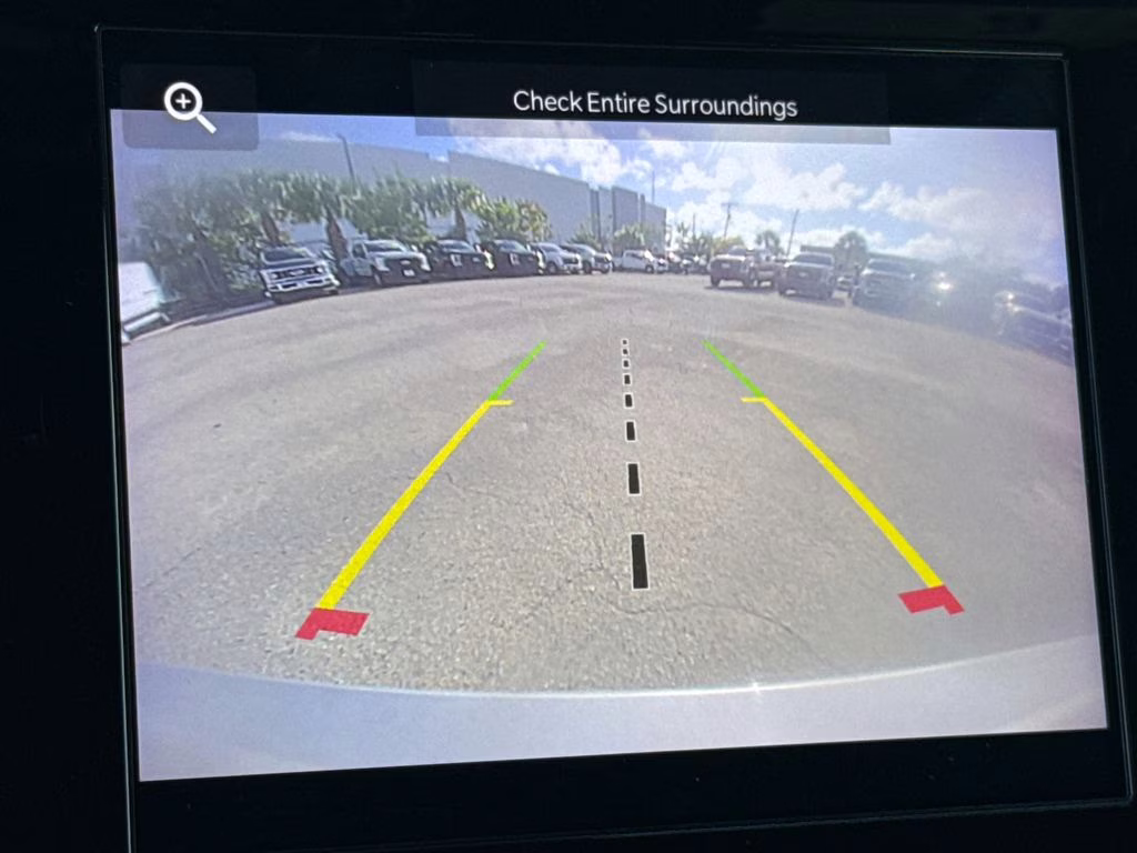 2021 Silver Zynith Jeep Grand Cherokee L Altitude 4X4 SUV