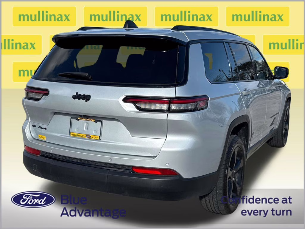 2021 Silver Zynith Jeep Grand Cherokee L Altitude 4X4 SUV