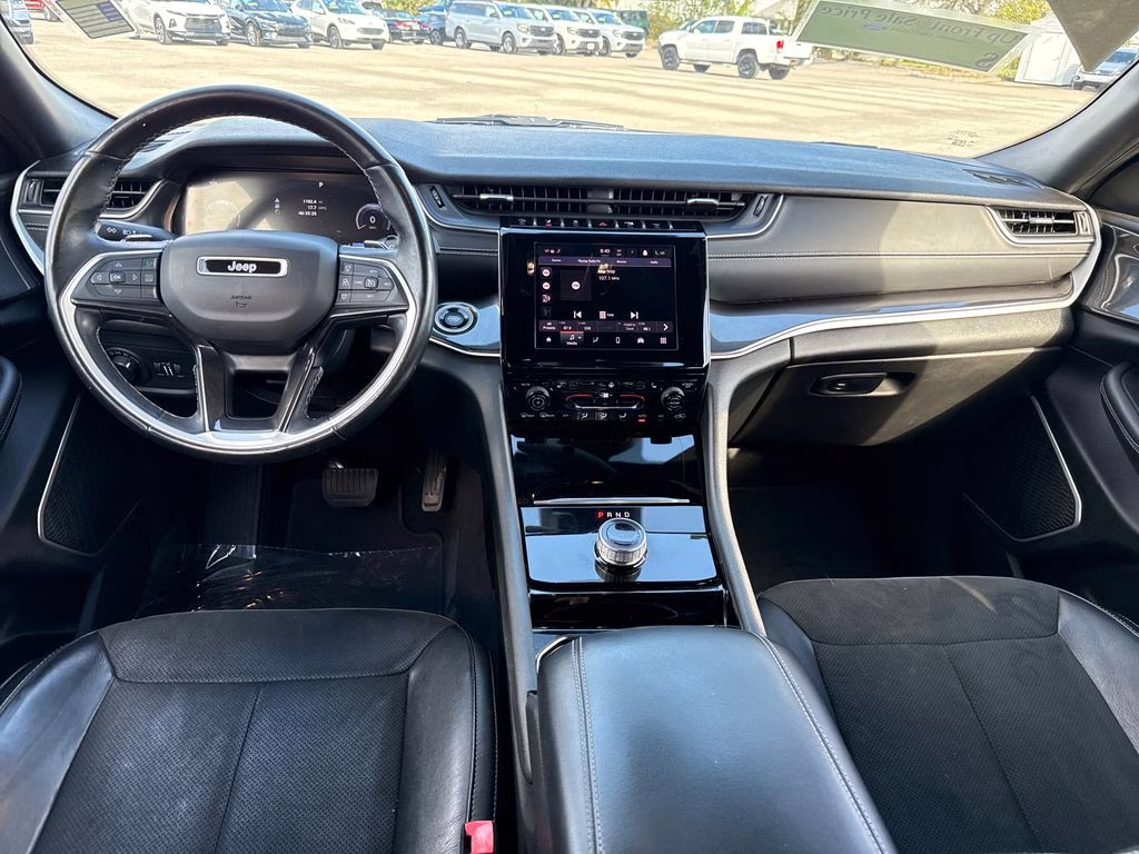 2021 Silver Zynith Jeep Grand Cherokee L Altitude 4X4 SUV