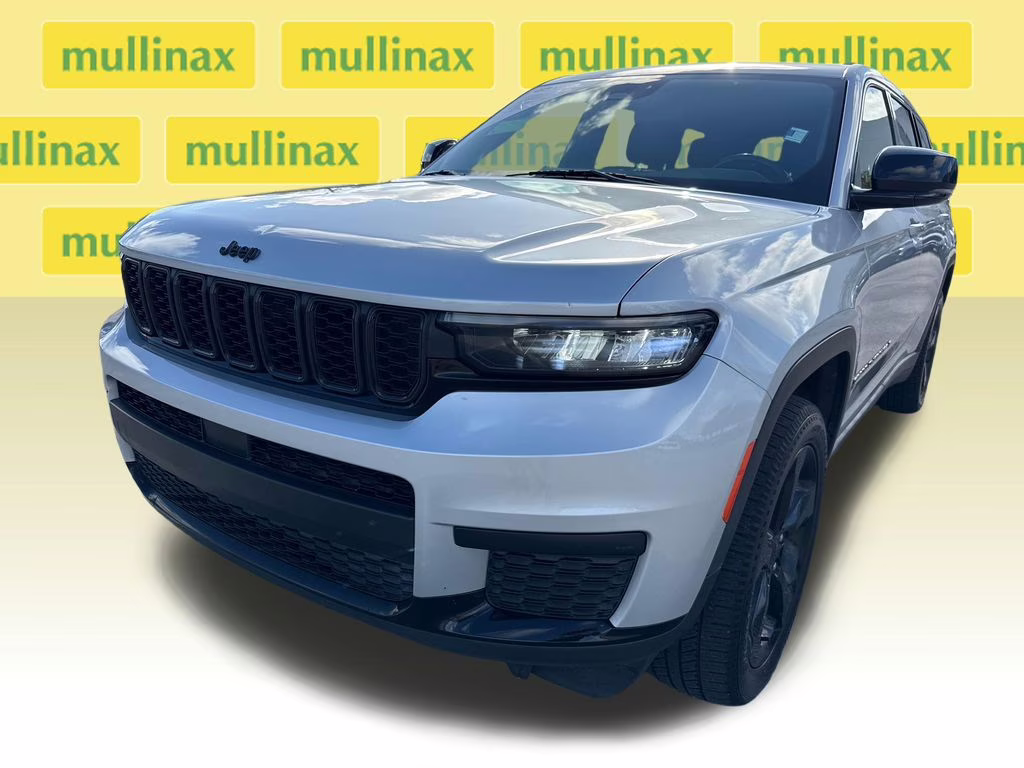 2021 Silver Zynith Jeep Grand Cherokee L Altitude 4X4 SUV