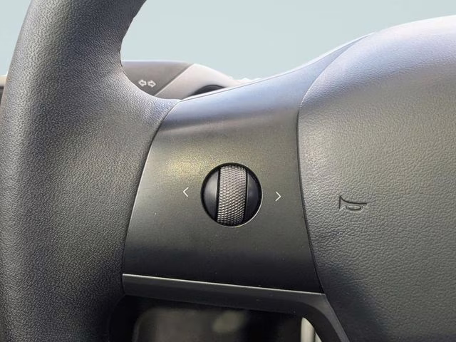 2023 Midnight Silver Metallic Tesla Model 3 Performance AWD Sedan