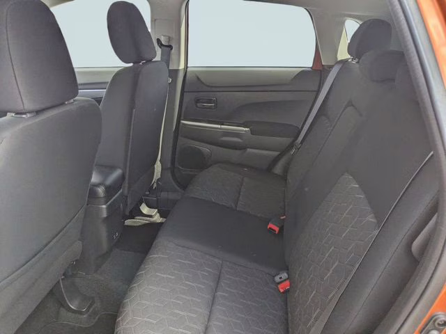 2024 Sunshine Orange Metallic Mitsubishi Outlander Sport 2.0 LE 4X4 SUV