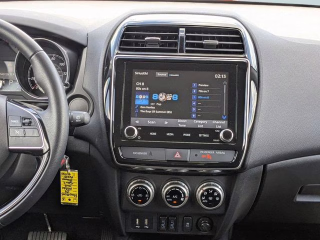 2024 Sunshine Orange Metallic Mitsubishi Outlander Sport 2.0 LE 4X4 SUV