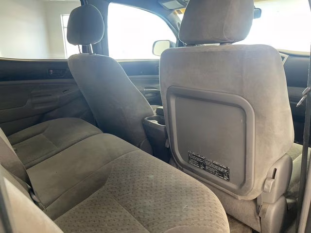 2008 Super White Toyota Tacoma PreRunner RWD Truck