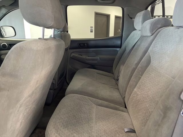 2008 Super White Toyota Tacoma PreRunner RWD Truck