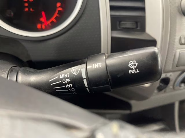 2008 Super White Toyota Tacoma PreRunner RWD Truck