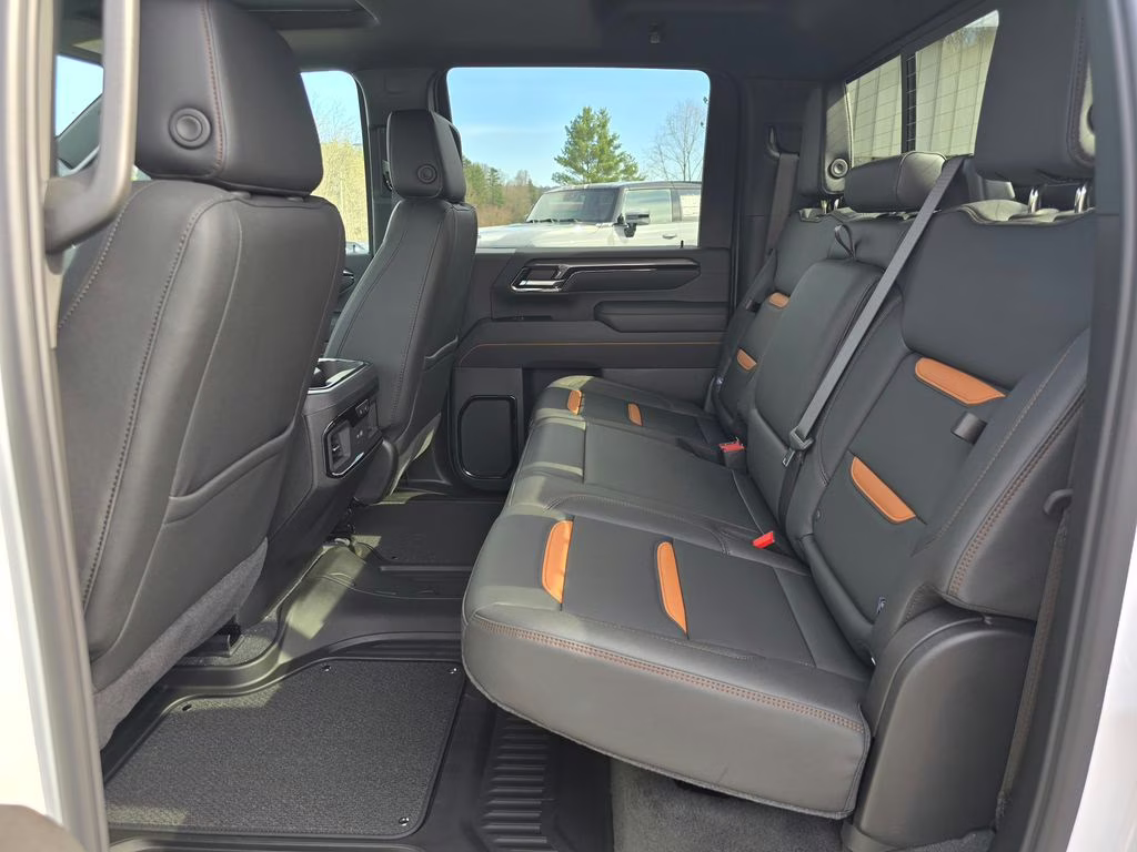 2026 Summit White GMC Sierra 2500HD AT4 4X4 Truck