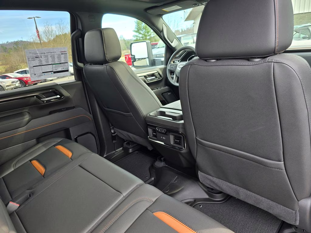 2026 Summit White GMC Sierra 2500HD AT4 4X4 Truck