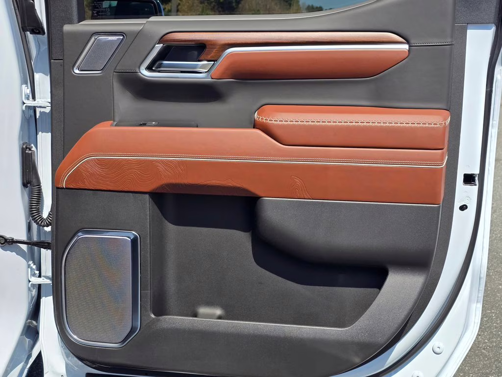 2026 Glacier White Tricoat GMC Sierra 1500 Denali Ultimate 4X4 Truck