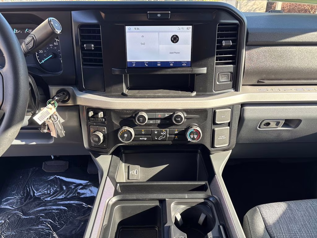 2026 Oxford White Ford Super Duty F-250 SRW XLT 4X4 Truck