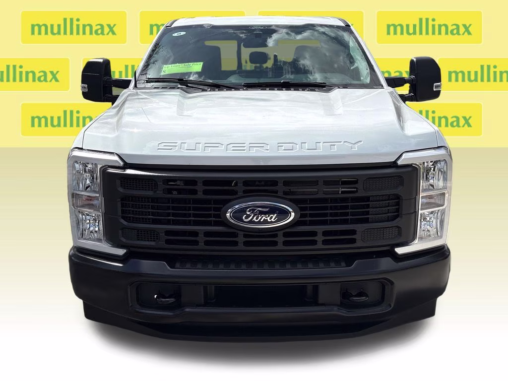 2026 Oxford White Ford Super Duty F-350 SRW XL RWD Truck