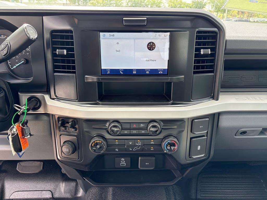 2026 Oxford White Ford Super Duty F-350 SRW XL RWD Truck