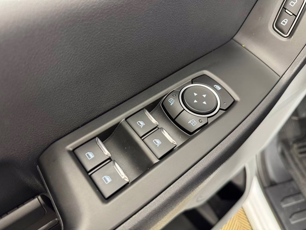 2026 Oxford White Ford Super Duty F-250 SRW XL RWD Truck