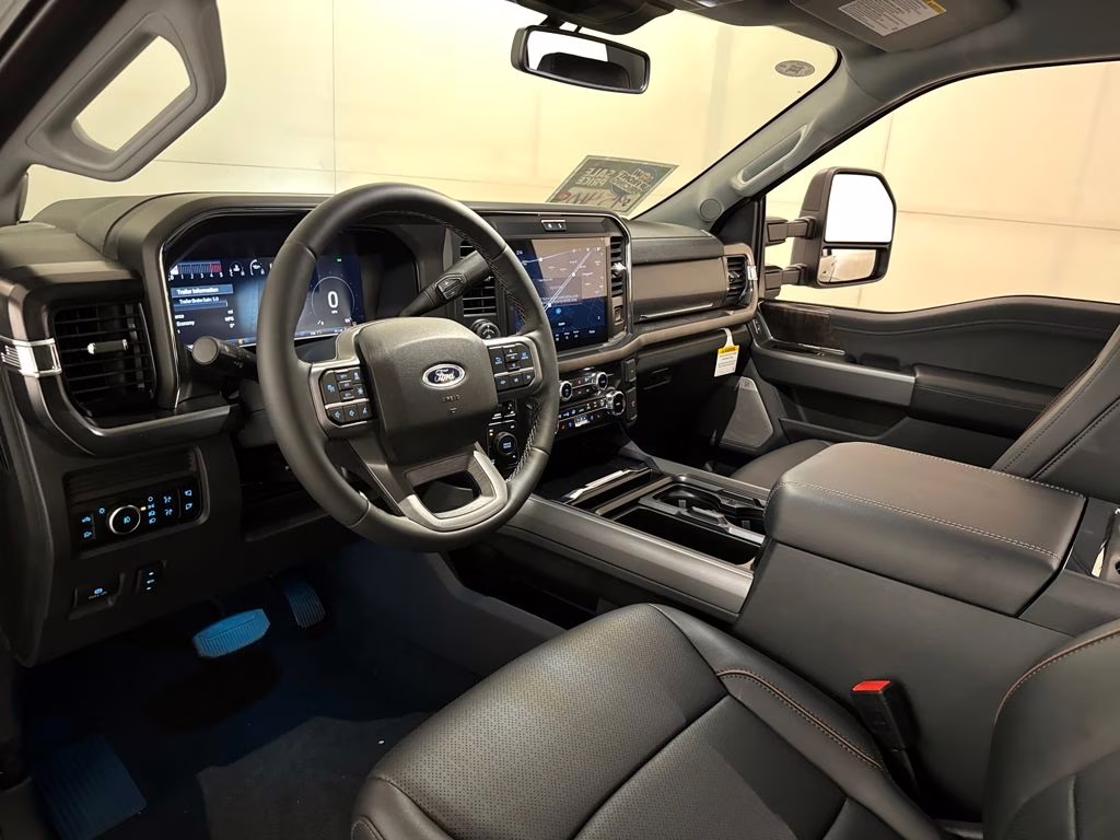 2026 Avalanche Ford Super Duty F-350 SRW Lariat 4X4 Truck