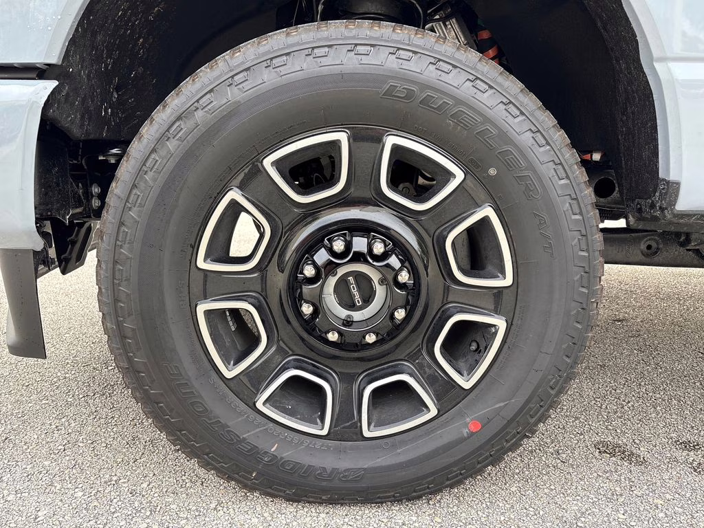 2026 Glacier Gray Metallic TriCoat Ford Super Duty F-350 SRW Platinum 4X4 Truck