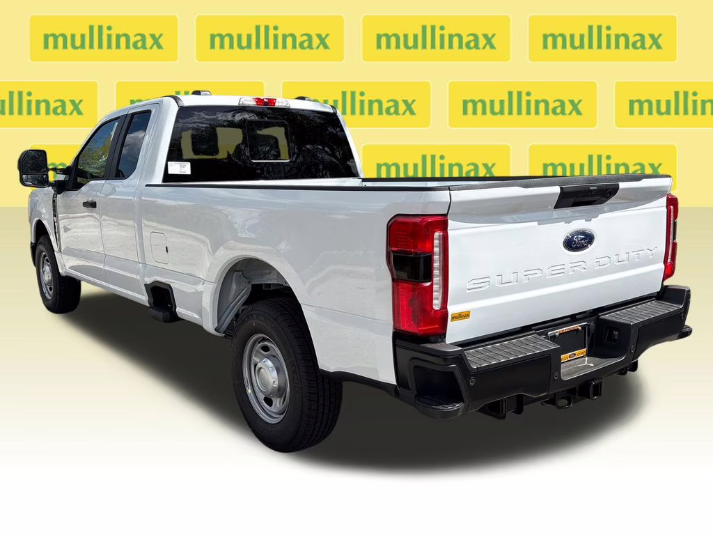 2026 Oxford White Ford Super Duty F-350 SRW XL RWD Truck