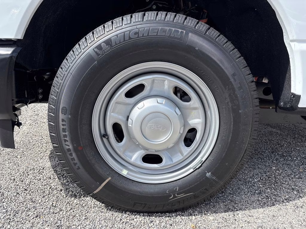 2026 Oxford White Ford Super Duty F-350 SRW XL RWD Truck